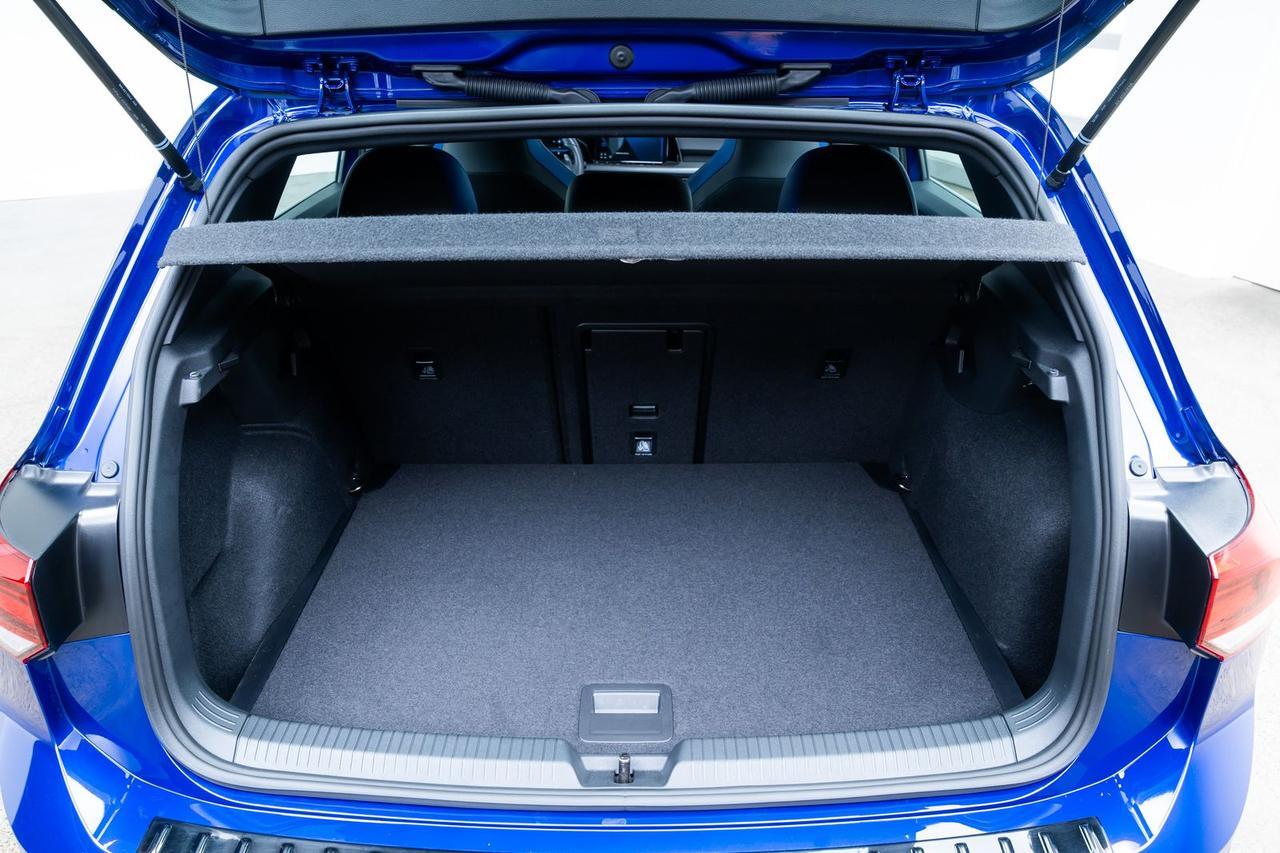 2024 Volkswagen Golf R 2.0T Lapiz Blue Metallic Heated Seats Portland OR