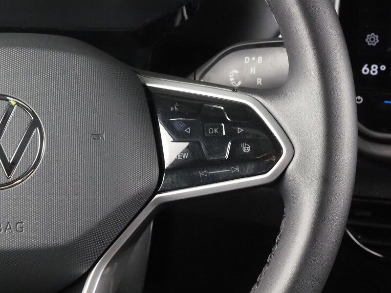 2024 Volkswagen ID.4 Pro S AWD *PANORAMA GLASS ROOF, NAVIGATION, DIGITAL COCKPIT, ADAPTIVE CRUISE, SAFETY ALERTS, BACKUP-CAMERA, HEATED SEATS/STEERING, POWER LIFTGATE, WIRELESS CHARGING, ANDROID & APPLE Round Rock TX