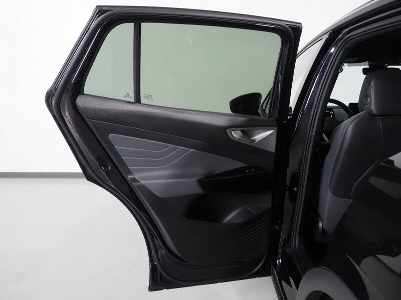 2024 Volkswagen ID.4 Pro S AWD *PANORAMA GLASS ROOF, NAVIGATION, DIGITAL COCKPIT, ADAPTIVE CRUISE, SAFETY ALERTS, BACKUP-CAMERA, HEATED SEATS/STEERING, POWER LIFTGATE, WIRELESS CHARGING, ANDROID & APPLE Round Rock TX