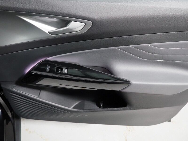 2024 Volkswagen ID.4 Pro S AWD *PANORAMA GLASS ROOF, NAVIGATION, DIGITAL COCKPIT, ADAPTIVE CRUISE, SAFETY ALERTS, BACKUP-CAMERA, HEATED SEATS/STEERING, POWER LIFTGATE, WIRELESS CHARGING, ANDROID & APPLE Round Rock TX