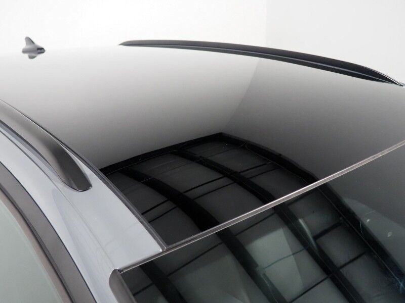 2024 Volkswagen ID.4 S *PANORAMA GLASS ROOF, NAVIGATION, DIGITAL COCKPIT, SAFETY ALERTS, ADAPTIVE CRUISE, BACKUP-CAMERA, HEATED SEATS/STEERING, POWER LIFTGATE, WIRELESS CHARGING, ANDROID & APPLE Round Rock TX