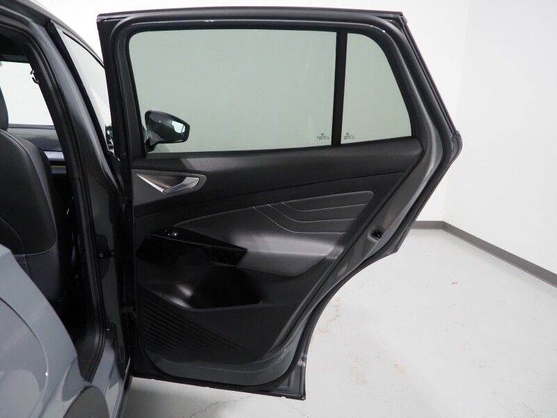 2024 Volkswagen ID.4 S *PANORAMA GLASS ROOF, NAVIGATION, DIGITAL COCKPIT, SAFETY ALERTS, ADAPTIVE CRUISE, BACKUP-CAMERA, HEATED SEATS/STEERING, POWER LIFTGATE, WIRELESS CHARGING, ANDROID & APPLE Round Rock TX