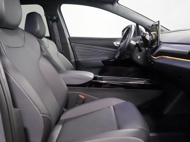 2024 Volkswagen ID.4 S *PANORAMA GLASS ROOF, NAVIGATION, DIGITAL COCKPIT, SAFETY ALERTS, ADAPTIVE CRUISE, BACKUP-CAMERA, HEATED SEATS/STEERING, POWER LIFTGATE, WIRELESS CHARGING, ANDROID & APPLE Round Rock TX