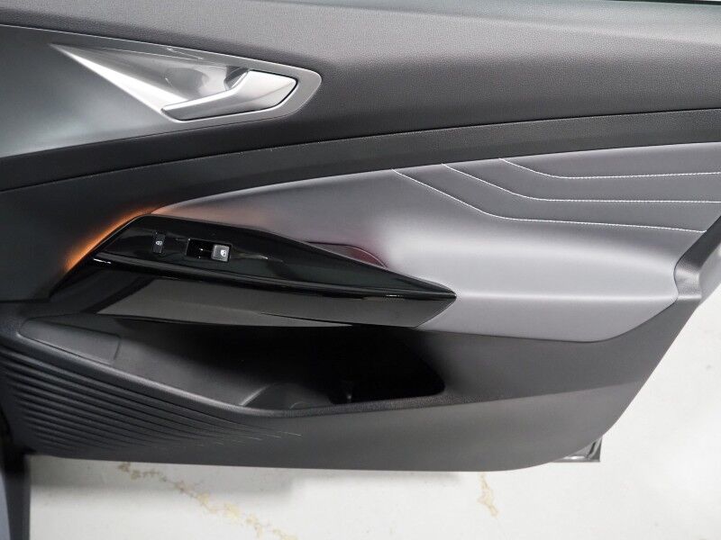 2024 Volkswagen ID.4 S *PANORAMA GLASS ROOF, NAVIGATION, DIGITAL COCKPIT, SAFETY ALERTS, ADAPTIVE CRUISE, BACKUP-CAMERA, HEATED SEATS/STEERING, POWER LIFTGATE, WIRELESS CHARGING, ANDROID & APPLE Round Rock TX