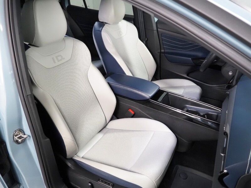 2024 Volkswagen ID.4 S *PANORAMA GLASS ROOF, NAVIGATION, DIGITAL COCKPIT, SAFETY ALERTS, ADAPTIVE CRUISE, BACKUP-CAMERA, HEATED SEATS/STEERING, POWER LIFTGATE, WIRELESS CHARGING, ANDROID & APPLE