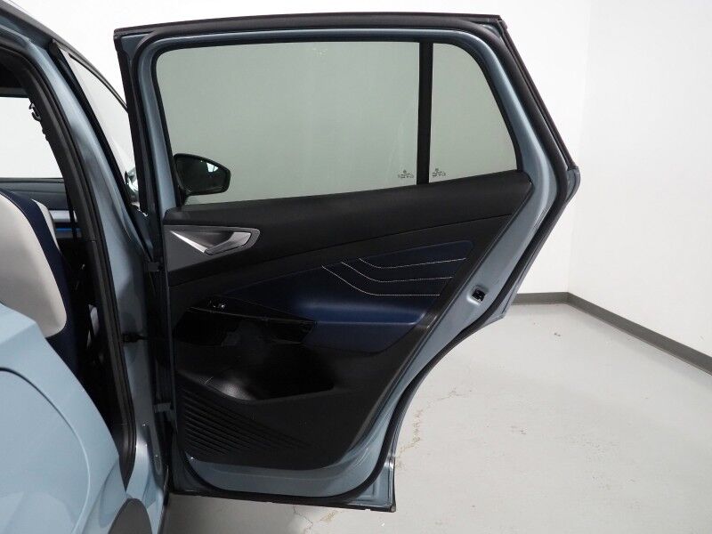 2024 Volkswagen ID.4 S *PANORAMA GLASS ROOF, NAVIGATION, DIGITAL COCKPIT, SAFETY ALERTS, ADAPTIVE CRUISE, BACKUP-CAMERA, HEATED SEATS/STEERING, POWER LIFTGATE, WIRELESS CHARGING, ANDROID & APPLE Round Rock TX