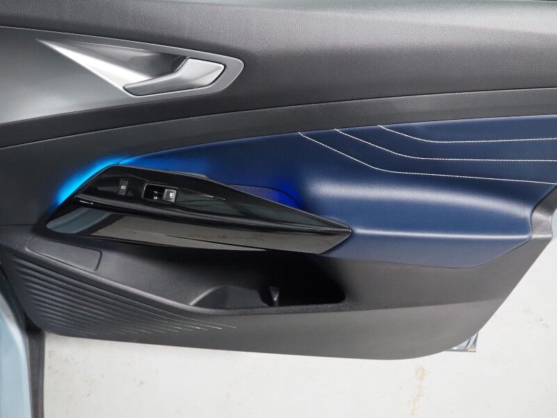 2024 Volkswagen ID.4 S *PANORAMA GLASS ROOF, NAVIGATION, DIGITAL COCKPIT, SAFETY ALERTS, ADAPTIVE CRUISE, BACKUP-CAMERA, HEATED SEATS/STEERING, POWER LIFTGATE, WIRELESS CHARGING, ANDROID & APPLE Round Rock TX