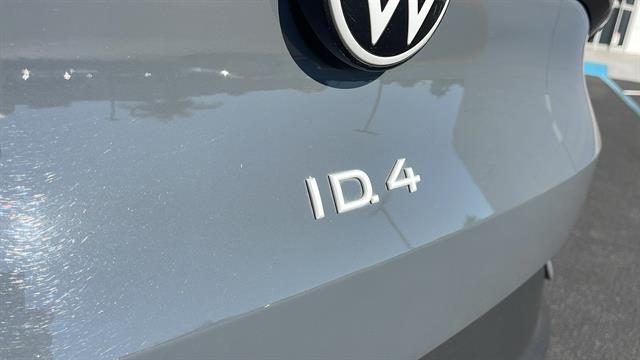 2024 Volkswagen ID.4 Standard Corona CA