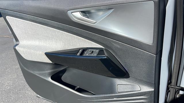 2024 Volkswagen ID.4 Standard Corona CA