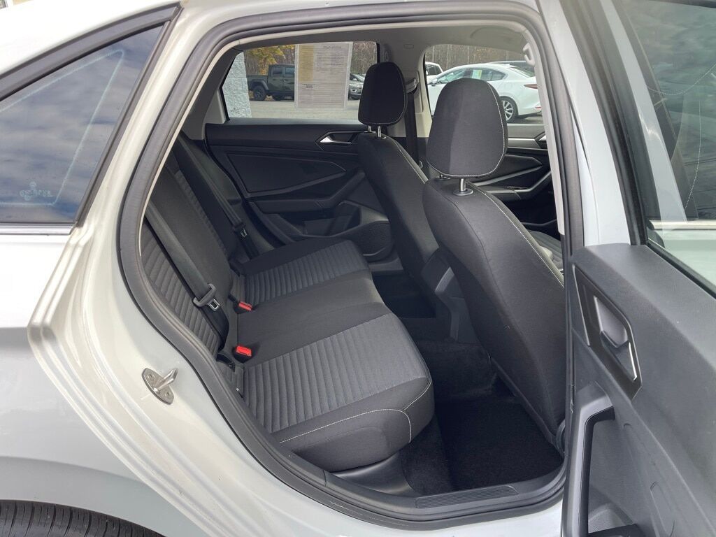 2024 Volkswagen Jetta 1.5T S Orange MA