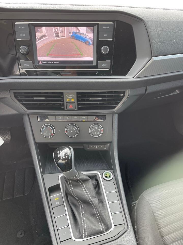 2024 Volkswagen Jetta 1.5T S Orange MA