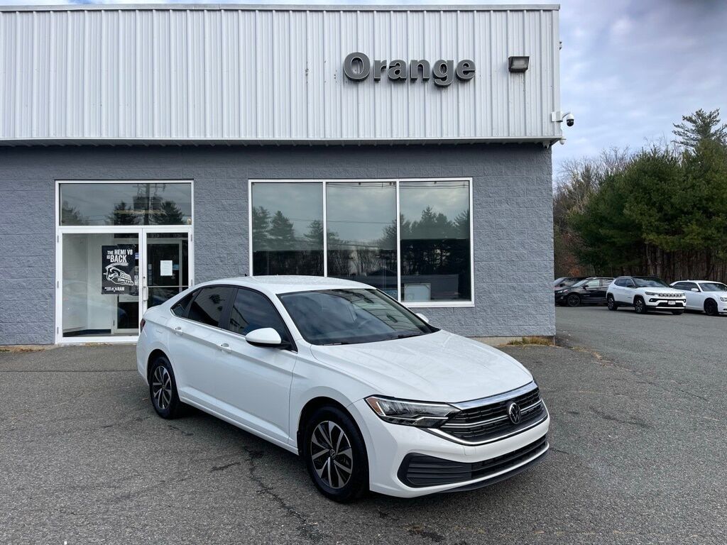 2024 Volkswagen Jetta 1.5T S Orange MA
