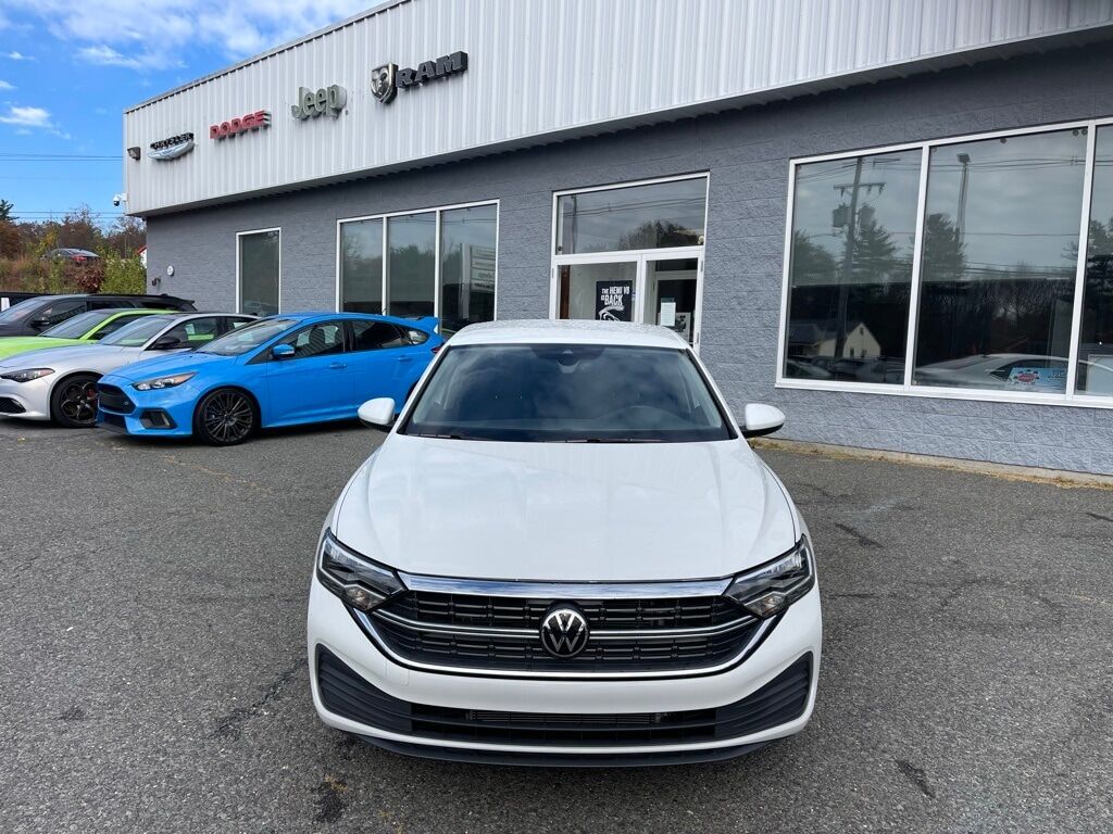 2024 Volkswagen Jetta 1.5T S Orange MA