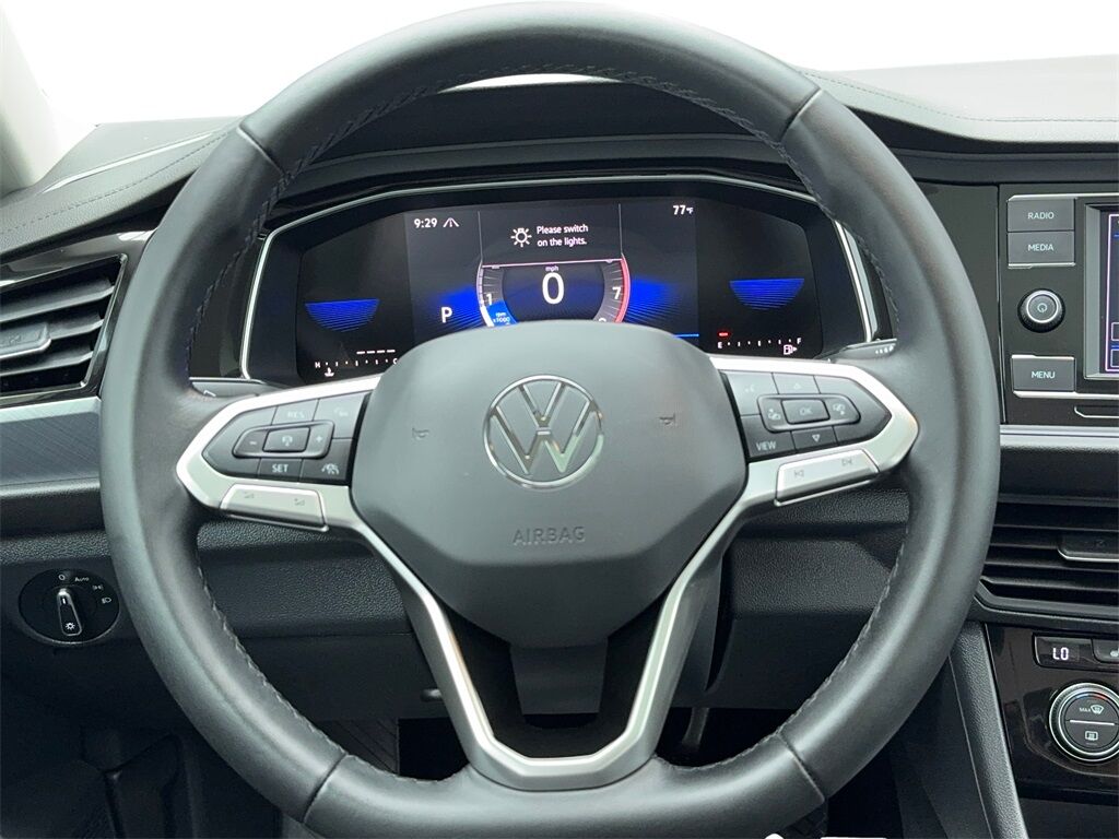 2024 Volkswagen Jetta 1.5T SE CAM,SUNROOF,HTD STS,BLIND SPOT,17&quot; WLS Plano TX