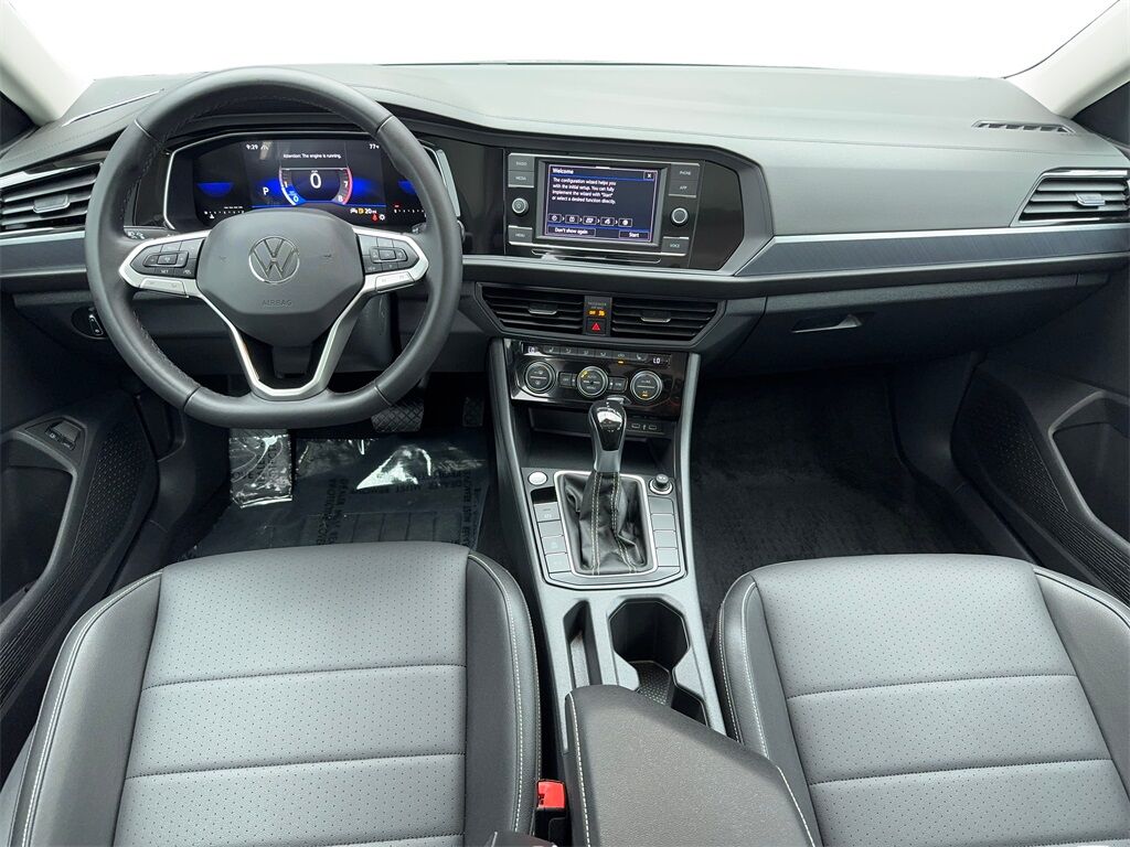 2024 Volkswagen Jetta 1.5T SE CAM,SUNROOF,HTD STS,BLIND SPOT,17&quot; WLS Plano TX