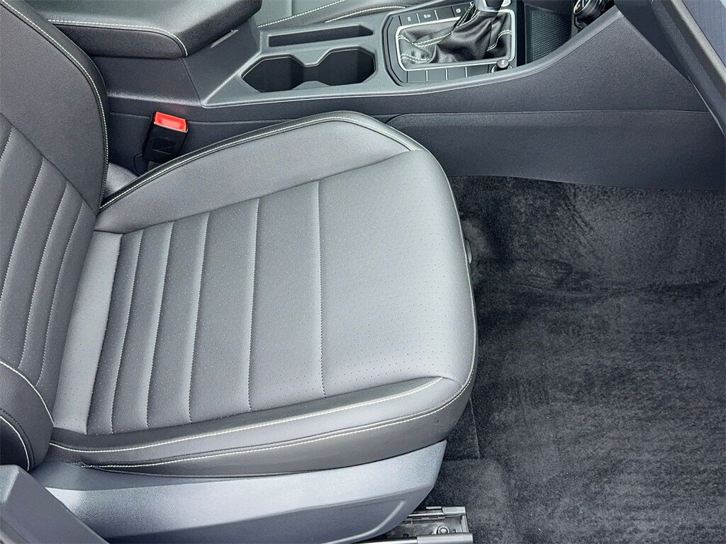 2024 Volkswagen Jetta 1.5T SE CAM,SUNROOF,HTD STS,BLIND SPOT,17&quot; WLS Plano TX