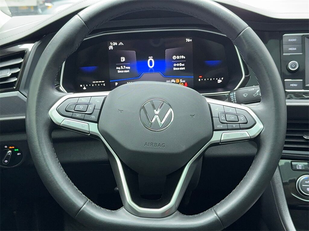 2024 Volkswagen Jetta 1.5T SE CAM,SUNROOF,HTD STS,BLIND SPOT,17&quot; WLS Plano TX
