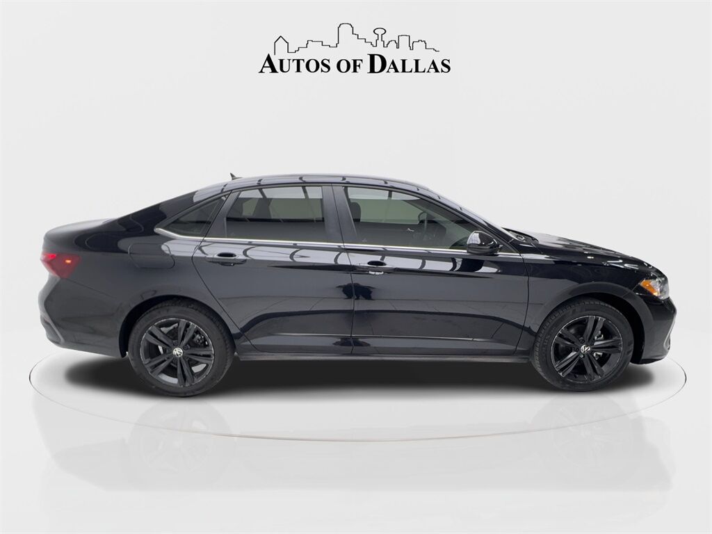 2024 Volkswagen Jetta 1.5T SE CAM,SUNROOF,HTD STS,BLIND SPOT,17&quot; WLS Plano TX