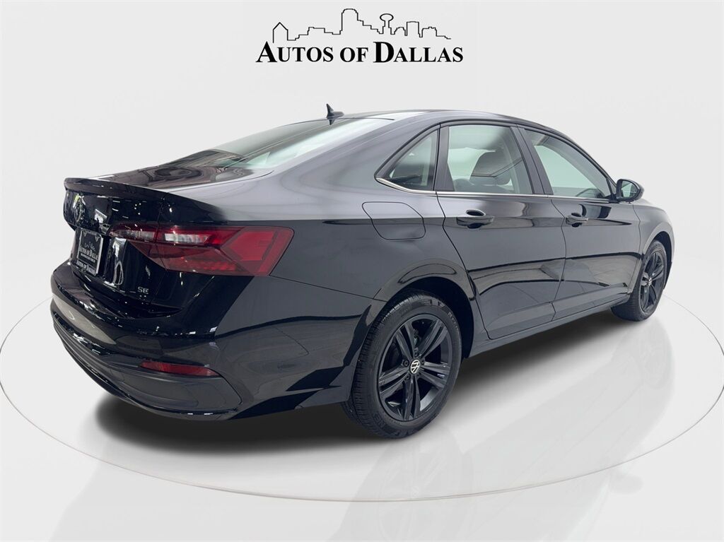 2024 Volkswagen Jetta 1.5T SE CAM,SUNROOF,HTD STS,BLIND SPOT,17&quot; WLS Irving TX