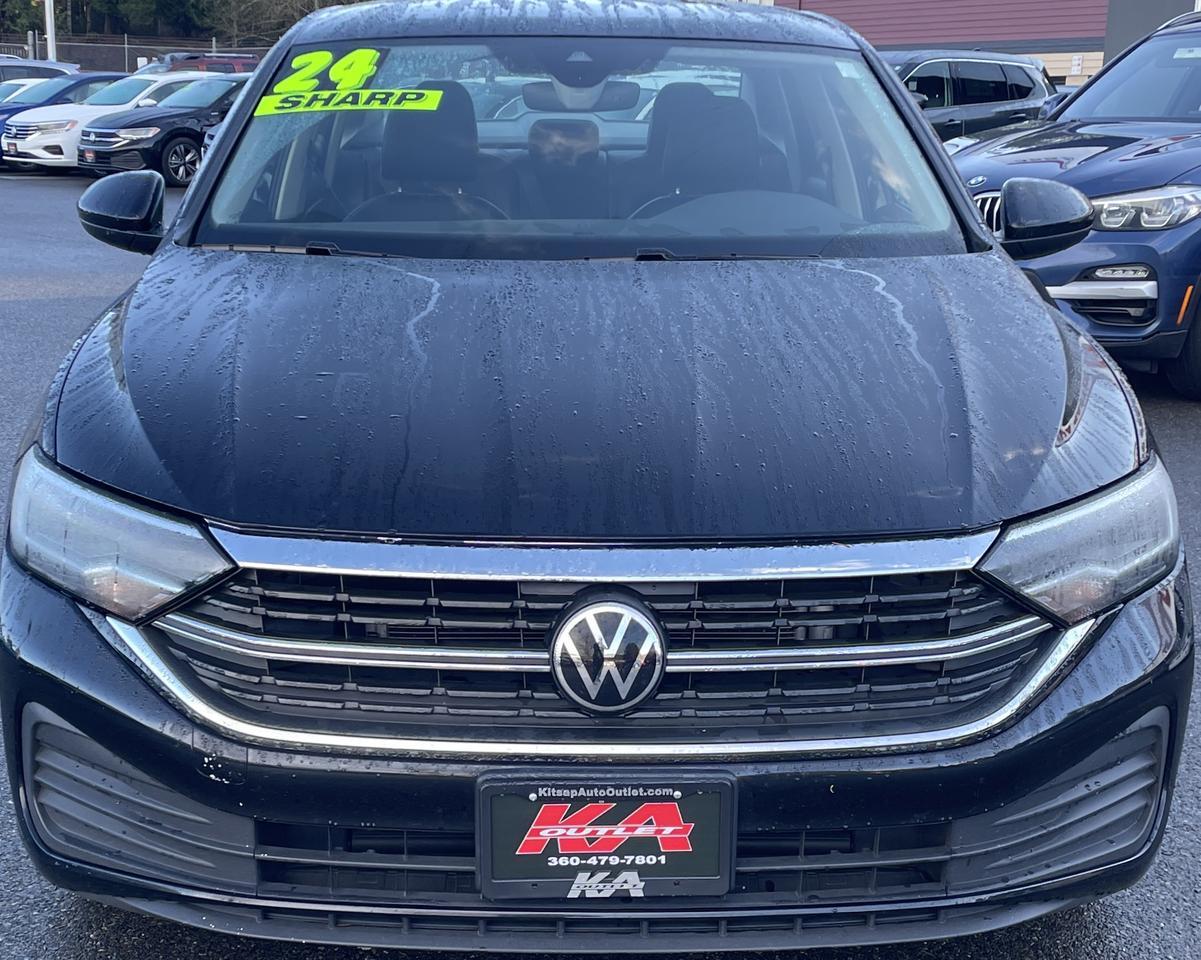 2024 Volkswagen Jetta 1.5T SE Sedan 4D