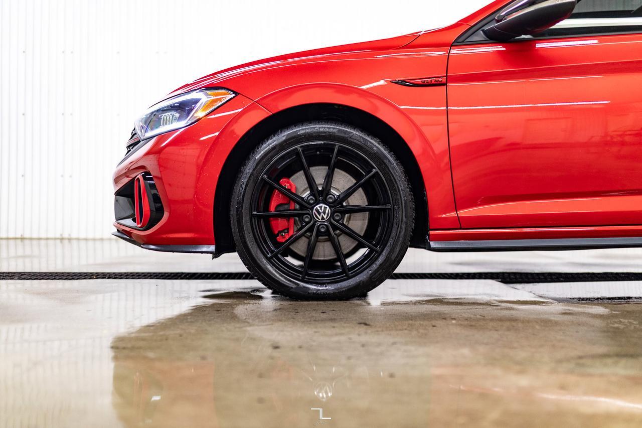 2024 Volkswagen Jetta GLI 40th Anniversary Edition Nav Roof BCam Red Deer AB