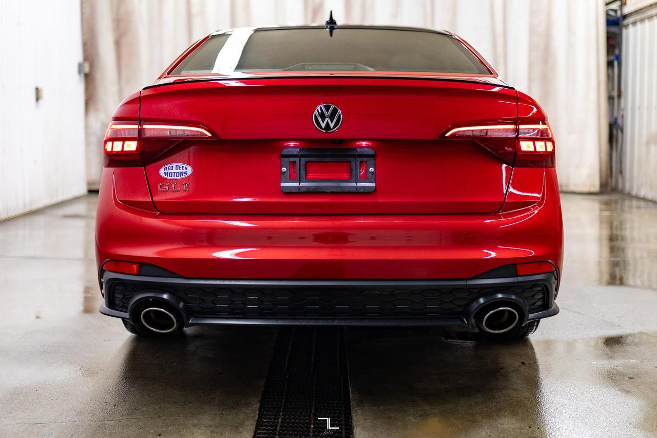 2024 Volkswagen Jetta GLI 40th Anniversary Edition Nav Roof BCam Red Deer AB