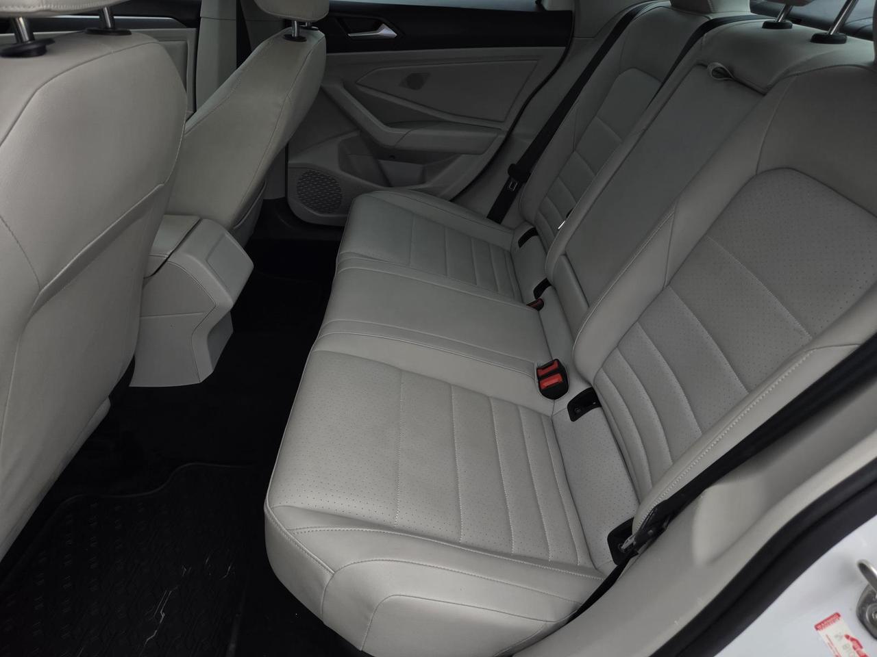 2024 Volkswagen Jetta SE Auto Beeville TX