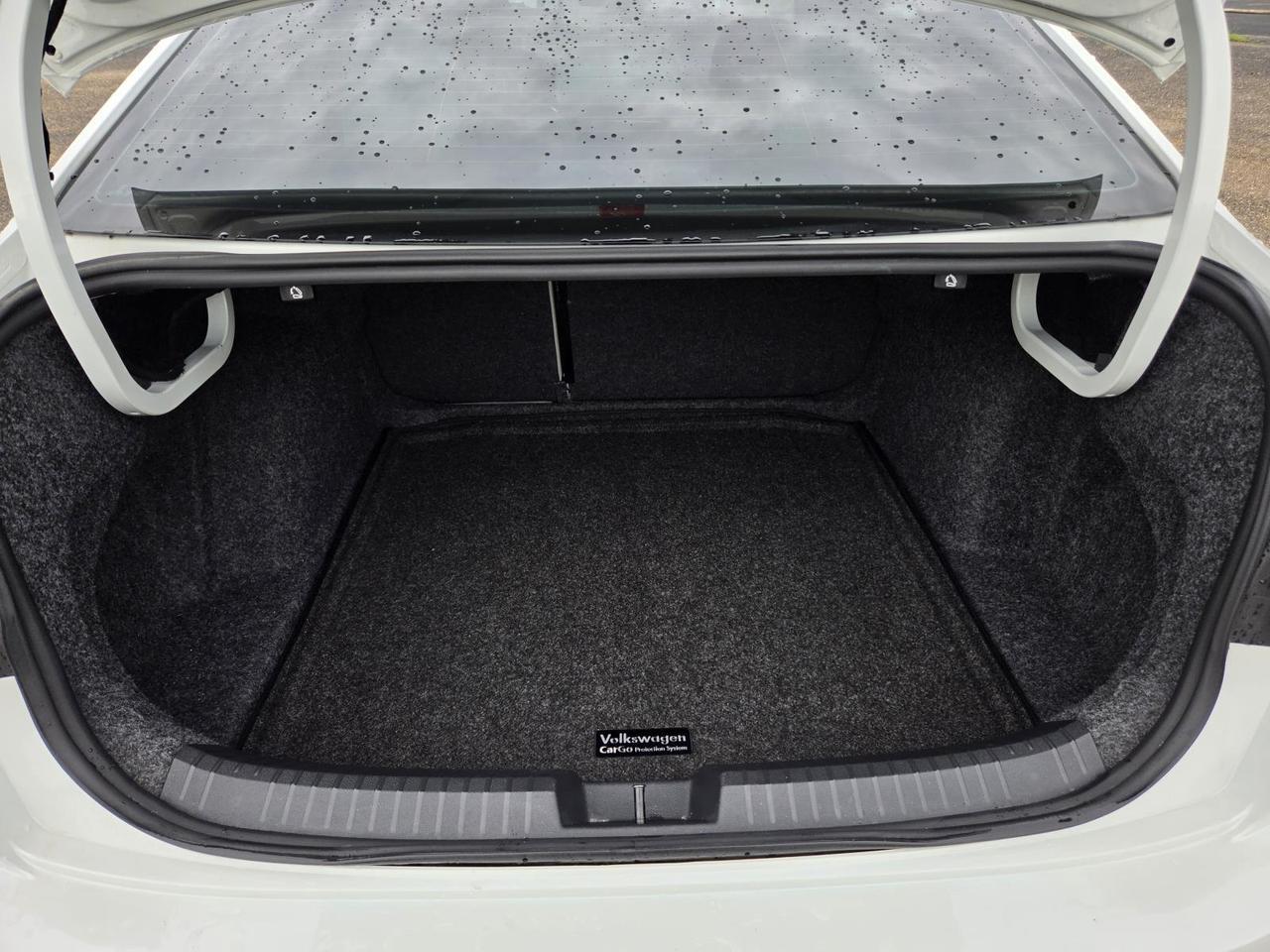 2024 Volkswagen Jetta SE Auto Beeville TX