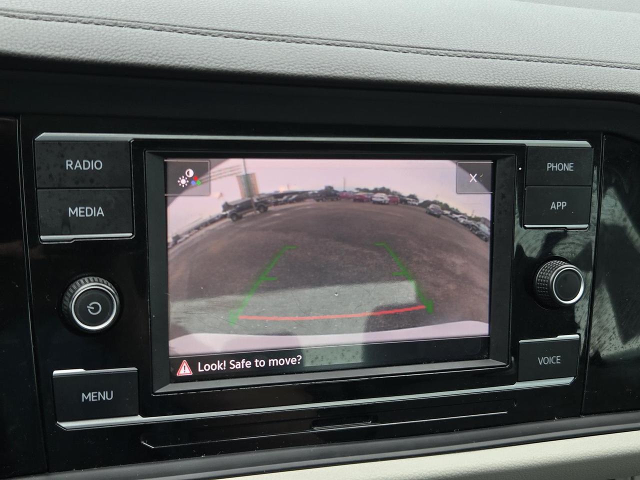 2024 Volkswagen Jetta SE Auto Beeville TX
