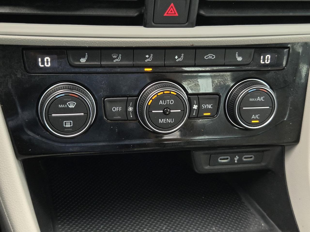 2024 Volkswagen Jetta SE Auto Beeville TX