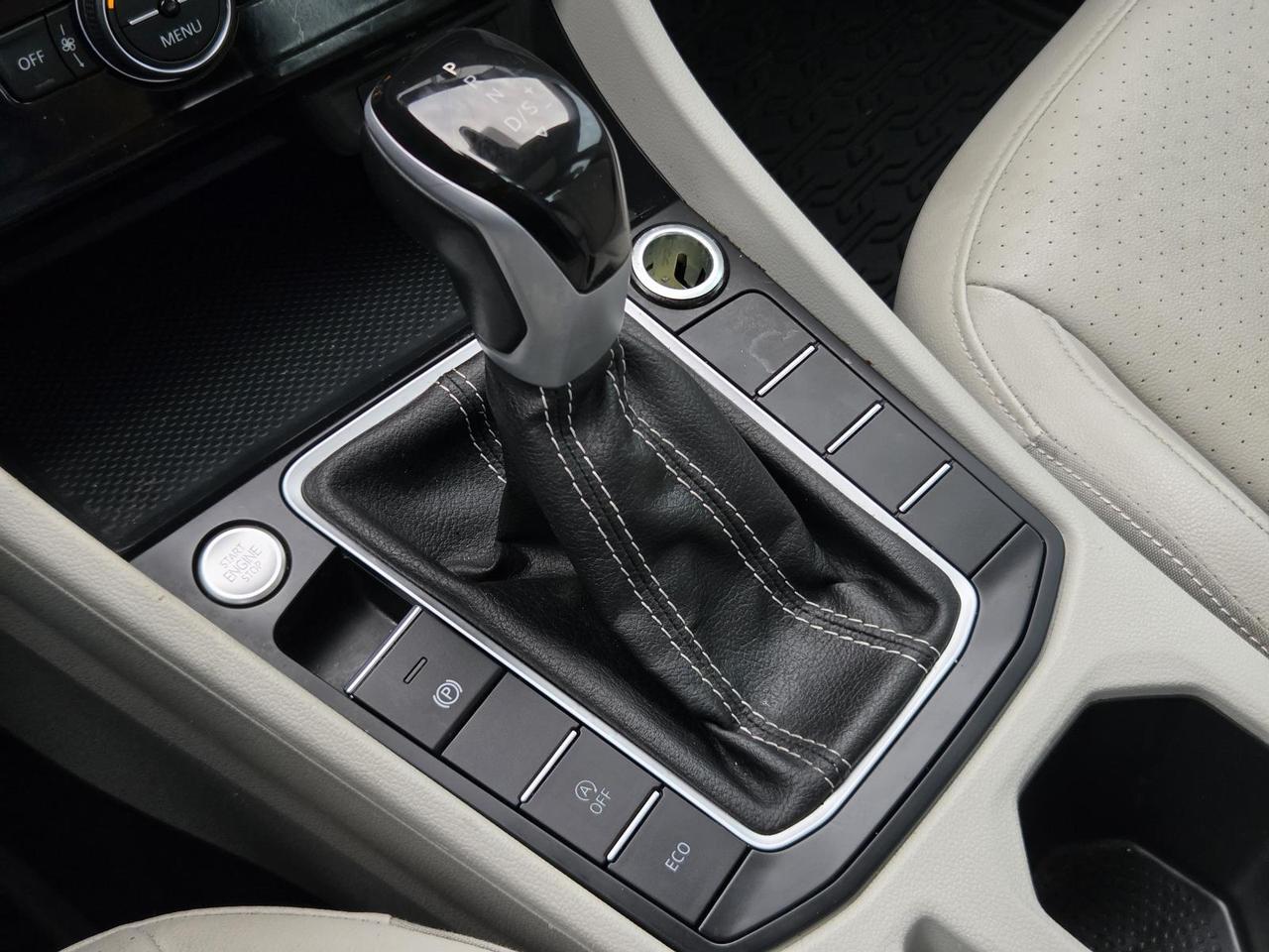 2024 Volkswagen Jetta SE Auto Beeville TX