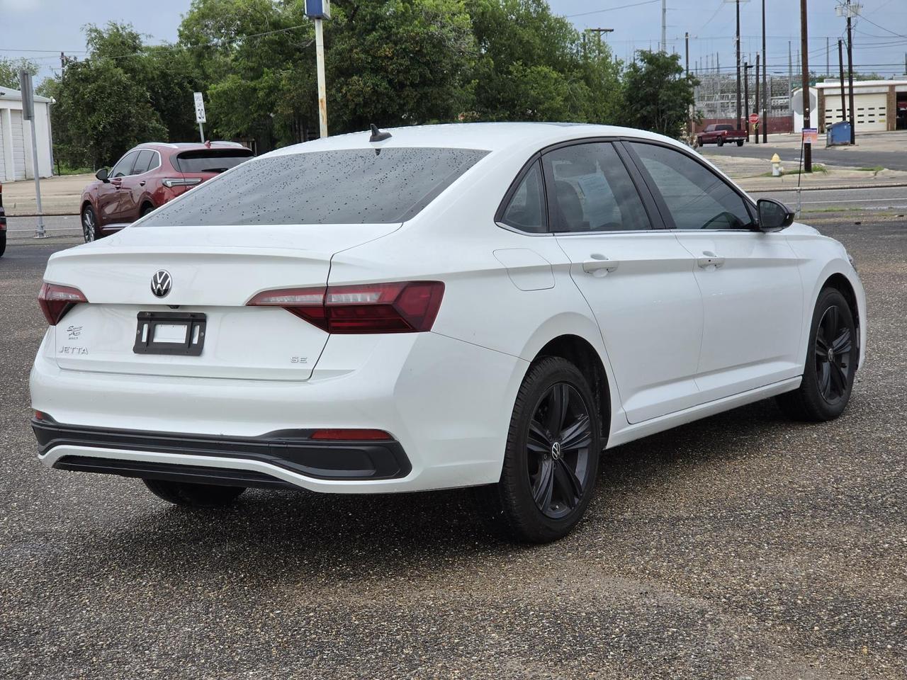 2024 Volkswagen Jetta SE Auto