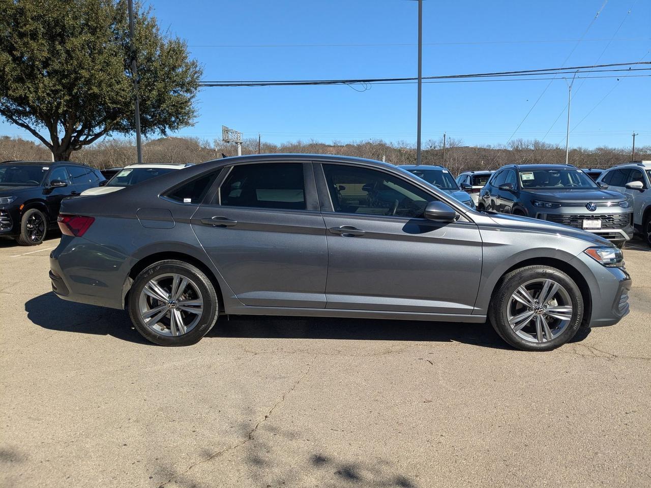 2024 Volkswagen Jetta SE