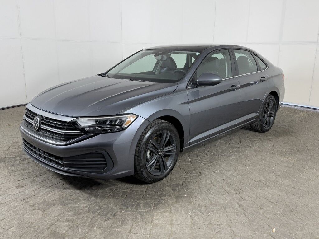 2024 Volkswagen Jetta SE w/Panoramic Sunroof Maumee OH