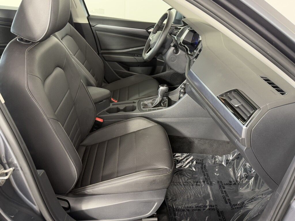 2024 Volkswagen Jetta SE w/Panoramic Sunroof Maumee OH