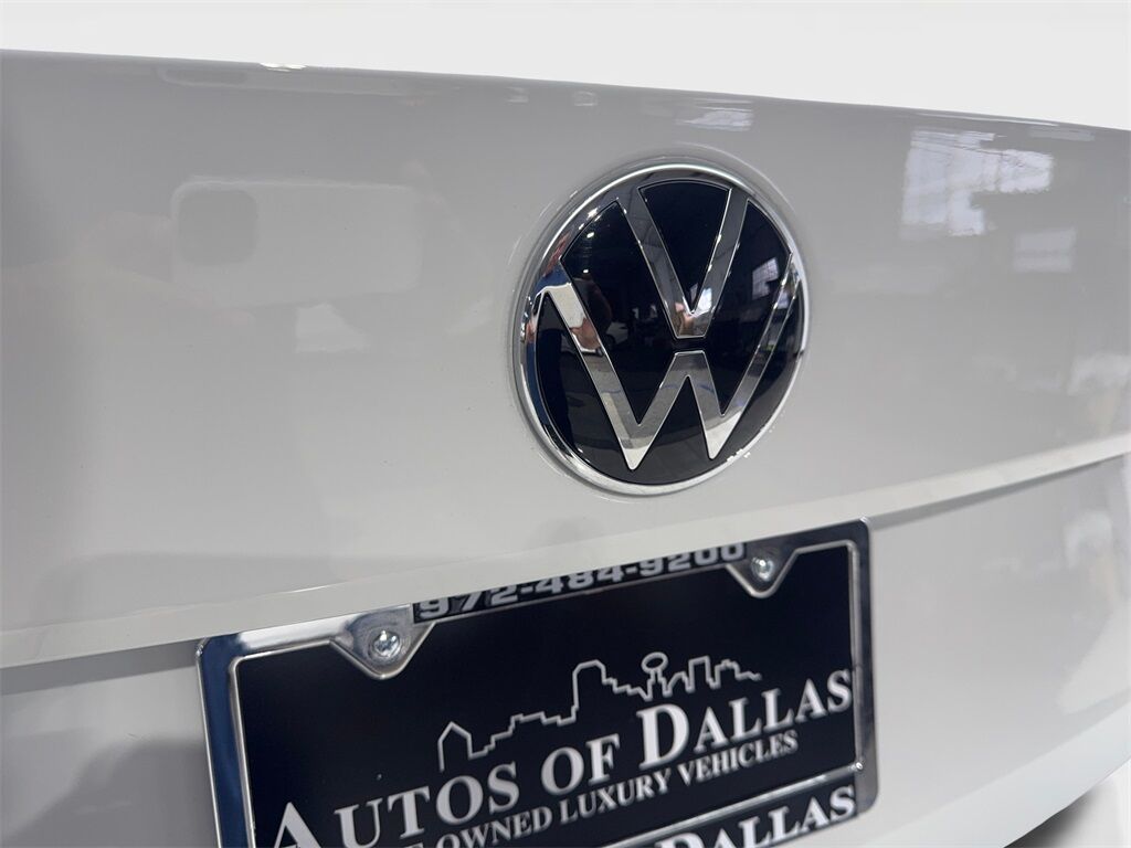 2024 Volkswagen Taos 1.5T SE CAM,PANO,HTD STS,BLIND SPOT,18&quot; WLS Irving TX