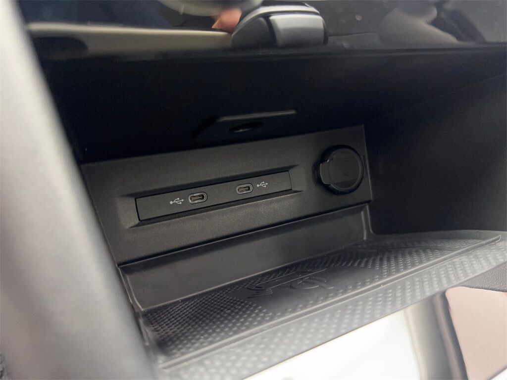2024 Volkswagen Taos 1.5T SE CAM,PANO,HTD STS,BLIND SPOT,18&quot; WLS Irving TX