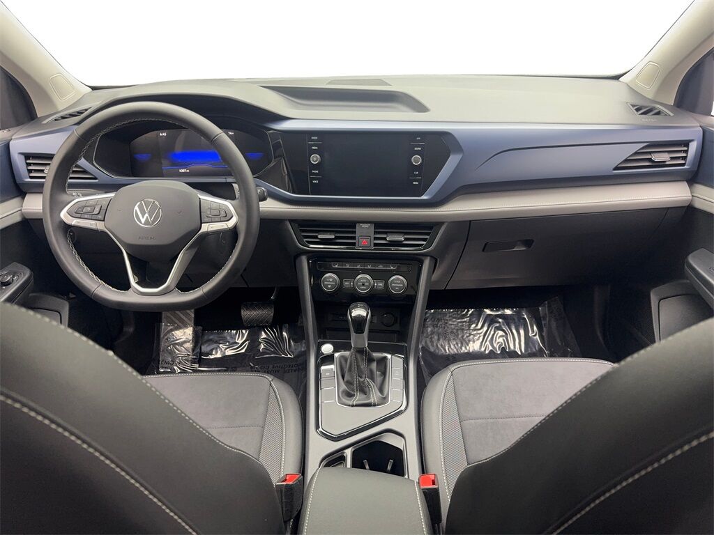 2024 Volkswagen Taos 1.5T SE CAM,PANO,HTD STS,BLIND SPOT,18&quot; WLS Irving TX