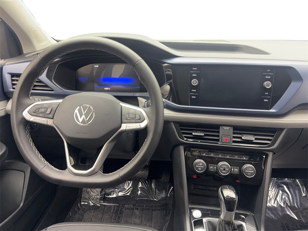 2024 Volkswagen Taos 1.5T SE CAM,PANO,HTD STS,BLIND SPOT,18&quot; WLS Irving TX