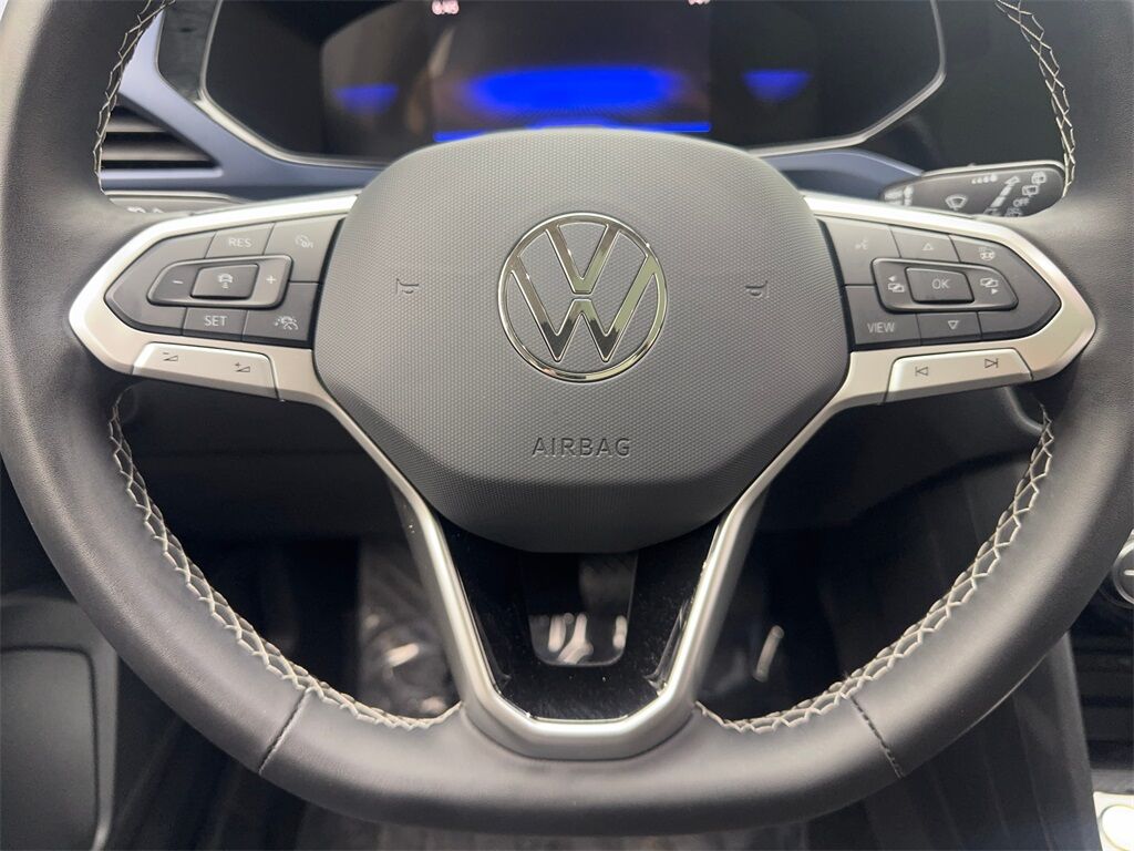 2024 Volkswagen Taos 1.5T SE CAM,PANO,HTD STS,BLIND SPOT,18&quot; WLS Irving TX