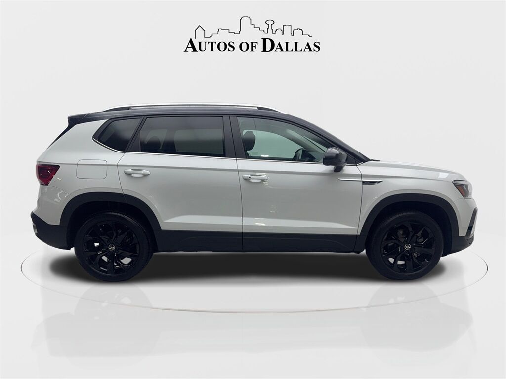 2024 Volkswagen Taos 1.5T SE CAM,PANO,HTD STS,BLIND SPOT,18&quot; WLS Irving TX