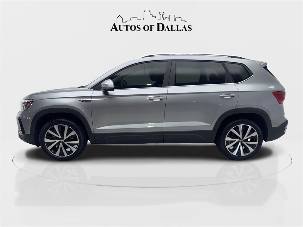 2024 Volkswagen Taos 1.5T SE CAM,PANO,HTD STS,BLIND SPOT,18&quot; WLS Irving TX