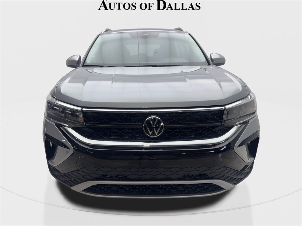 2024 Volkswagen Taos 1.5T SE CAM,PANO,HTD STS,BLIND SPOT,18&quot; WLS Irving TX