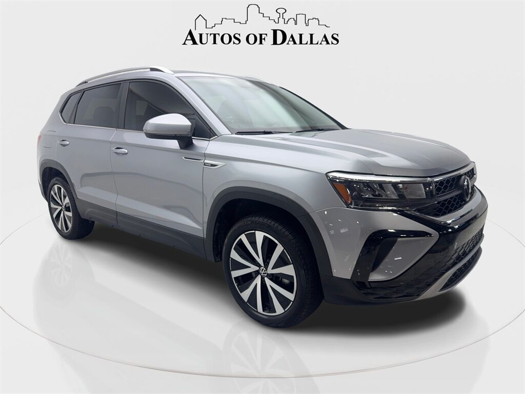 2024 Volkswagen Taos 1.5T SE CAM,PANO,HTD STS,BLIND SPOT,18&quot; WLS Irving TX
