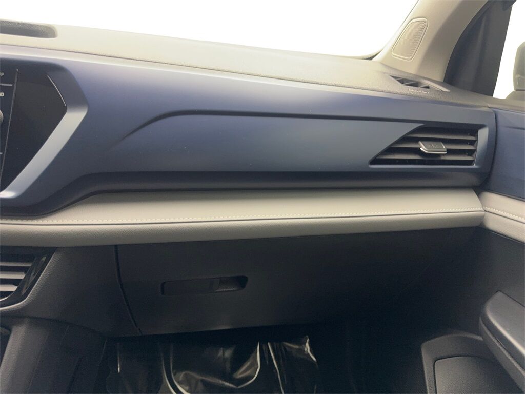 2024 Volkswagen Taos 1.5T SE CAM,PANO,HTD STS,BLIND SPOT,18&quot; WLS Irving TX