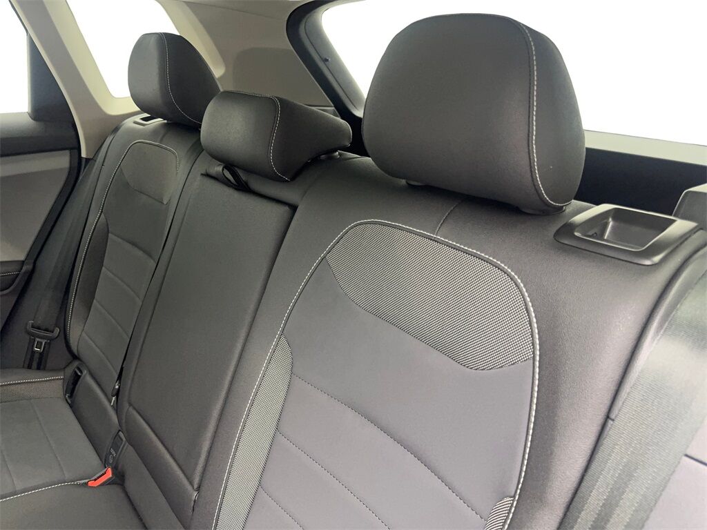 2024 Volkswagen Taos 1.5T SE CAM,PANO,HTD STS,BLIND SPOT,18&quot; WLS Irving TX