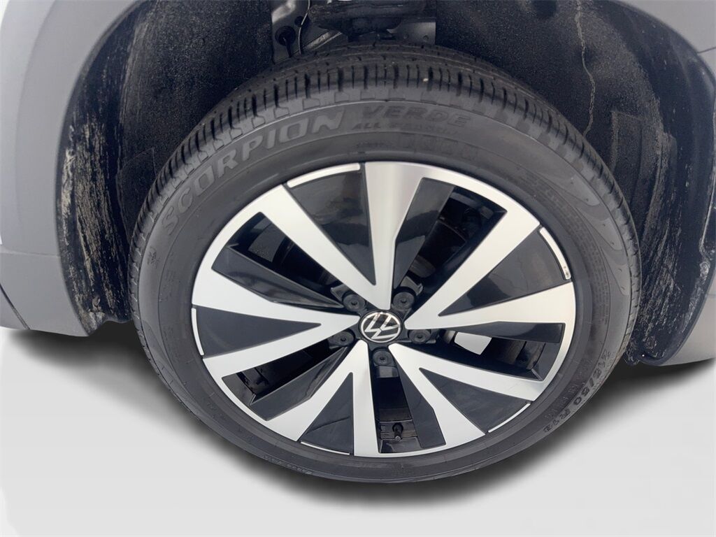 2024 Volkswagen Taos 1.5T SE CAM,PANO,HTD STS,BLIND SPOT,18&quot; WLS Irving TX