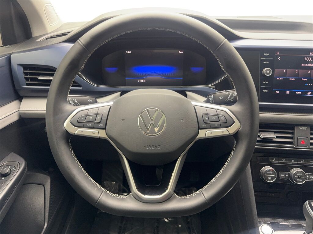 2024 Volkswagen Taos 1.5T SE CAM,PANO,HTD STS,BLIND SPOT,18&quot; WLS Irving TX