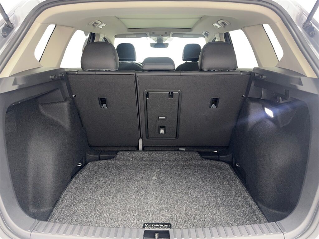 2024 Volkswagen Taos 1.5T SE CAM,PANO,HTD STS,BLIND SPOT,18&quot; WLS Irving TX