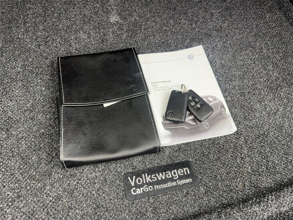 2024 Volkswagen Taos 1.5T SE CAM,PANO,HTD STS,BLIND SPOT,18&quot; WLS Irving TX